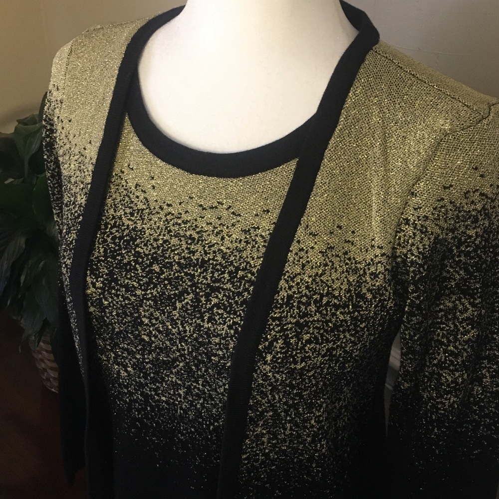 🖤SHIMMERING Gold & Black 1pc Cardigan! Like NEW!